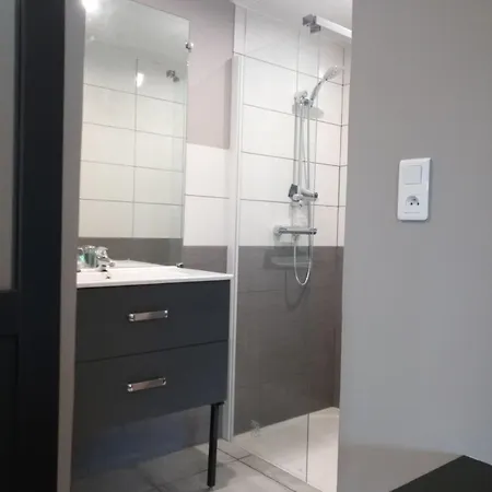 Beautiful Very Spacious *